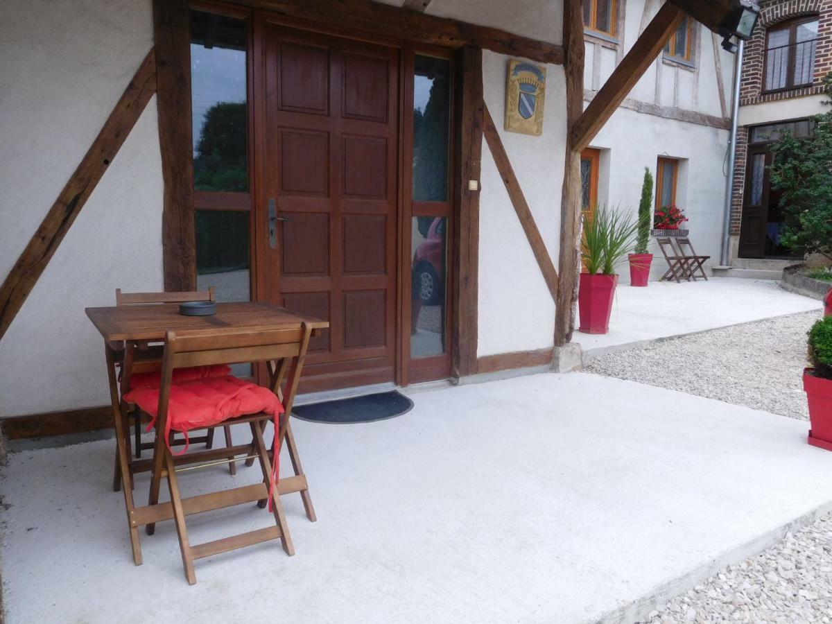La Chambre D'Amis La Costignieres Montgueux Eksteriør bilde